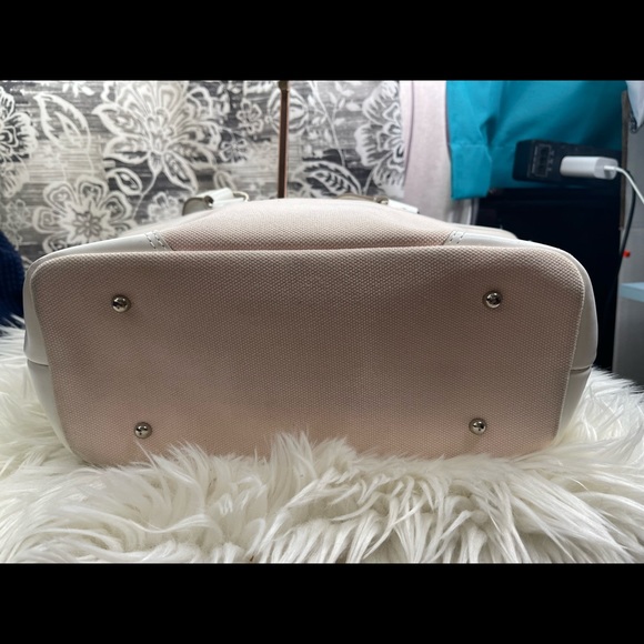 Burberry Bag (Authentic) - Picture 5 of 9